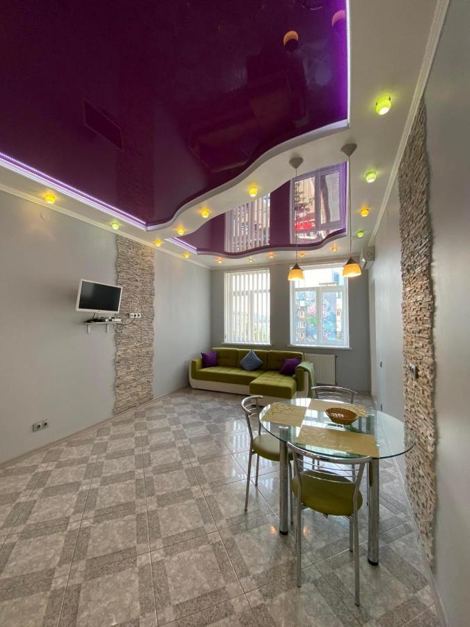 Двух Или Однокомнатные Апартаменты На Бульваре Леси Украинки 7А Kyiv Exterior photo